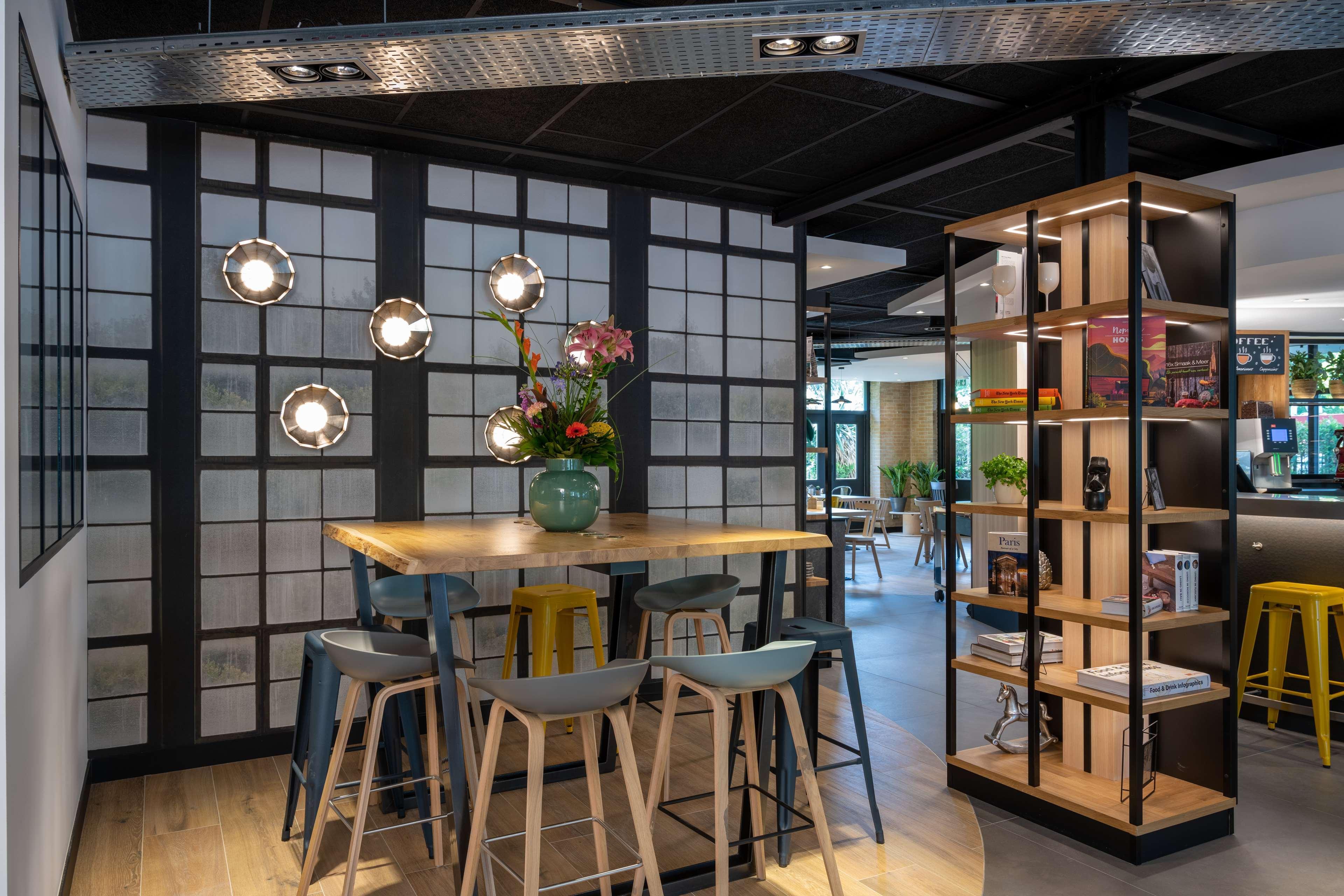 Hotel Campanile Y Restaurante Zuid Oost Ámsterdam